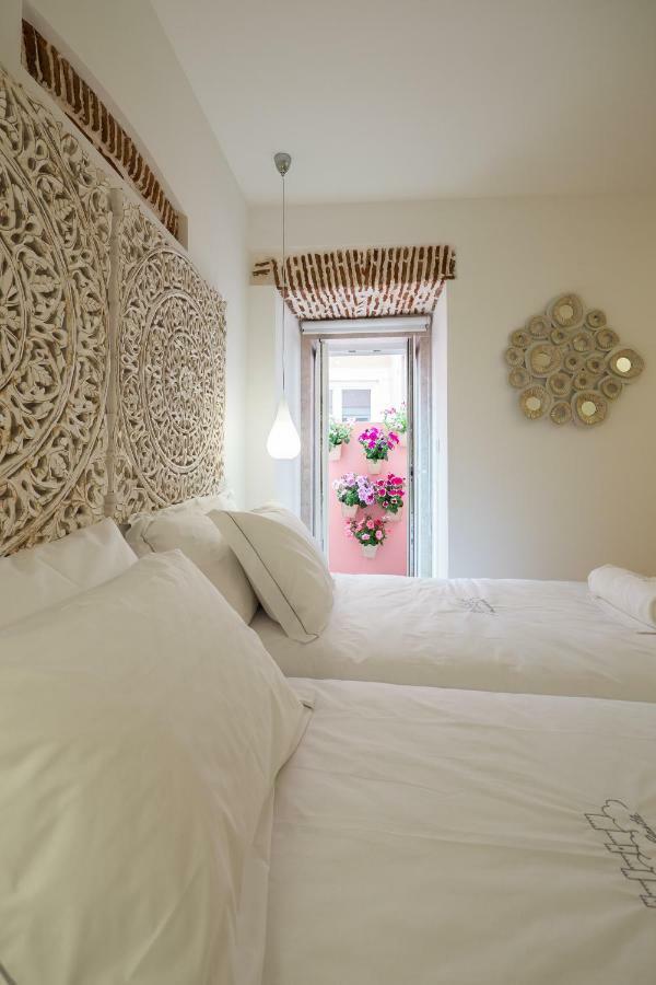 Sunshine House - Exclusive Apartment - Home By The Castle Lisboa Екстериор снимка